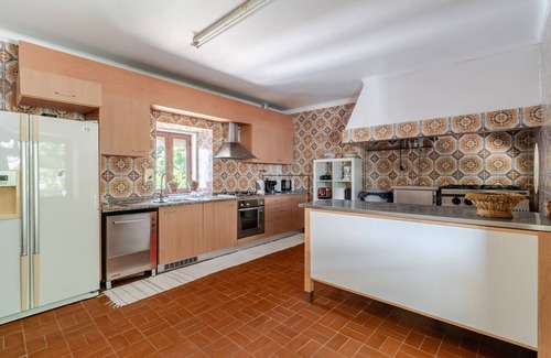 Cossourado Villa | Country House 'Casa Da Quinta' with Mountain View, Private Pool and Wi-Fi