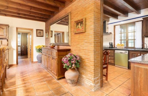 Naves House | Country House 'Casa Grau' with Mountain View, Private Terrace and Wi-Fi
