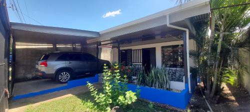 San Pablo de Turrubares House | Country house
