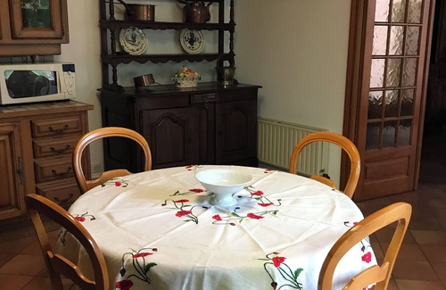 Givry-en-Argonne House | *country house with ornamental garden 200 m from the lake