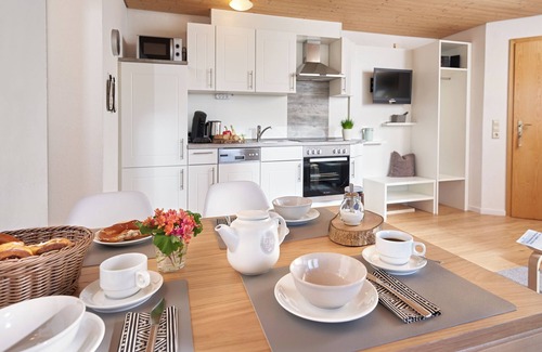 Bitzenhofen Apartment | Country house Hoher Wasserburg, 58sqm, 2 bedrooms, max. 4 persons