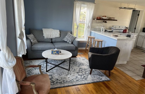 Saugerties House | Country House in Catskills