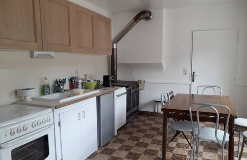 Lucay-le-Male Cottage | Country house in town with all shops