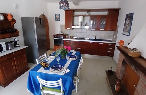 Anagni Villa | Country house located in the Anagni countryside, south of Rome.