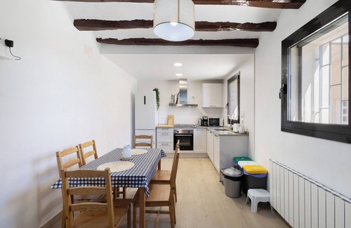 Argencola Villa | Country House 'Mas Françó' with Mountain Views, Wi-Fi and Air Conditioning
