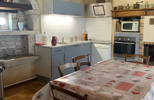 Orniac House | Country house near Cabreret