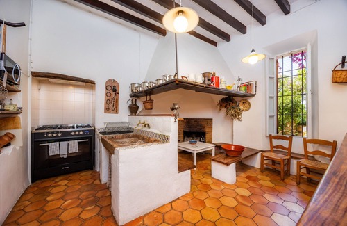 Fornalutx Villa | Country House 'Sa Cabana D'es Vicari' with Mountain View, Private Pool and Wi-Fi