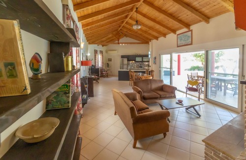 Spartia Villa | Country House 'Villa Gallini Stella' with Mountain View, Wi-Fi and Air Conditioning