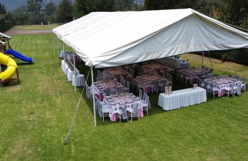 Tepetlaoxtoc House | Country house with 2,500m of garden and playground