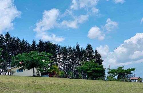 Cartago House | Country house with an incredible view to the city