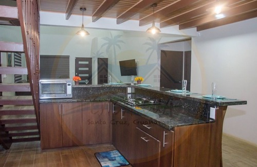 Santa Cruz House | Country house with heated pool and huge backyard.