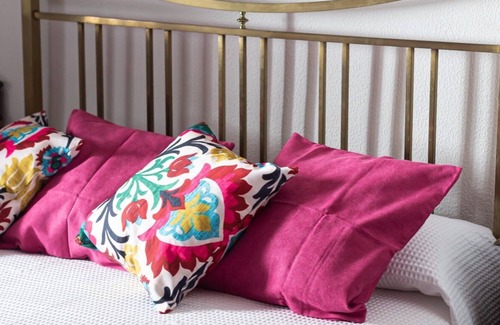 Coria Cottage | Country house with pool, ideal for families and friends (pet friendly)