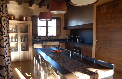 Cardona Cottage | country house with private pool, 4 bedrooms, all with bathroom, 8-12p