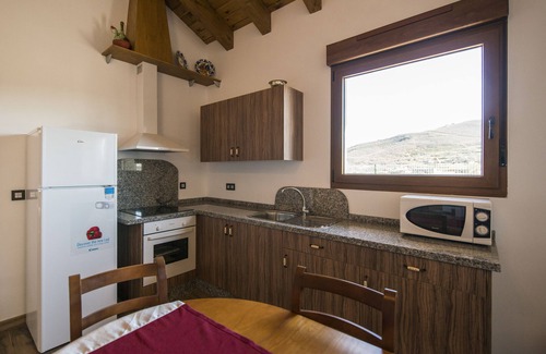 Matallana Cottage | Country houses 4 Valleys House N3