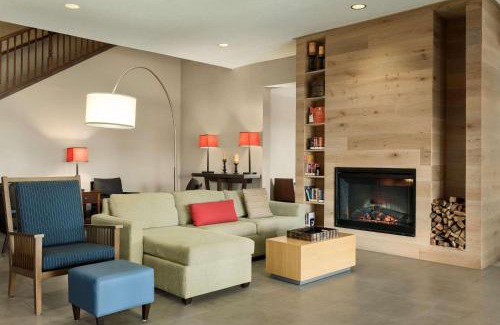 I-435 West KC-KS Hotel | Country Inn & Suites by Radisson, Kansas City at Village West, KS