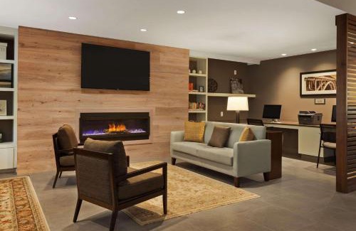 Smithfield Hotel | Country Inn & Suites by Radisson, Smithfield-Selma, NC