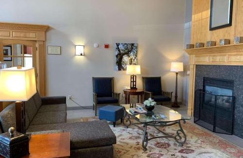 Kenosha Hotel | Country Inn & Suites by Radisson Kenosha - Pleasant Prairie