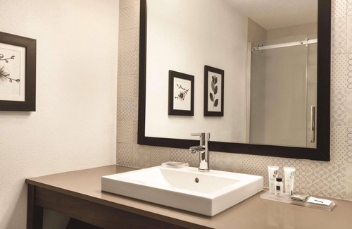 Buffalo Hotel | Country Inn & Suites by Radisson, Buffalo, MN