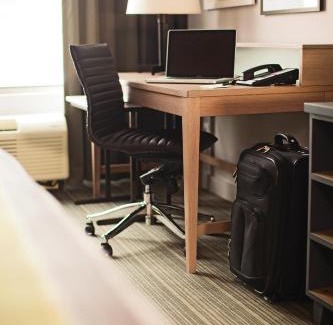 Enid Hotel | Country Inn & Suites by Radisson, Enid, OK