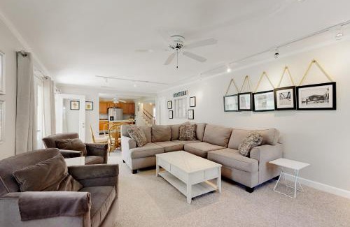 Dewey Beach House | Country Manor Estates - 22 Manor Dr