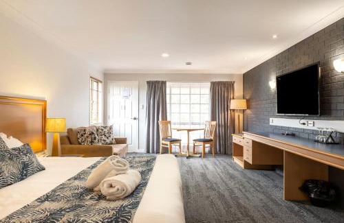 Raceview Hotel | Country Motel Ipswich