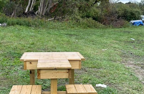 Onondaga House | Country setting but close to the city