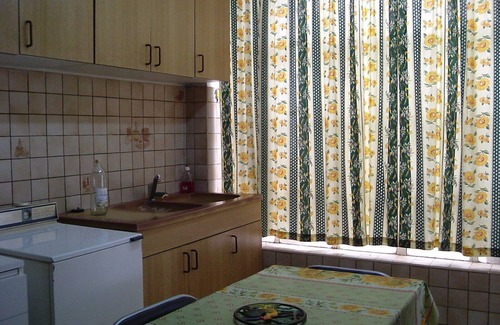 Plan-d'Orgon Apartment | COUNTRY VACATIONS IN PROVENCE