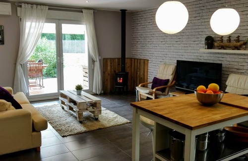 Xativa Cabin | Country villa guest suite & private poolnn