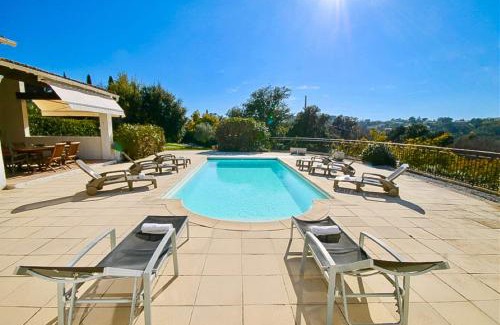 Mouans-Sartoux Villa | Country villa - Sleeps 8 - Mimosa view