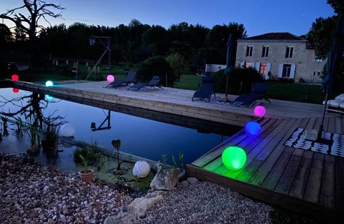 Bourg-sur-Gironde House | Countryhome at winery Chateau Camponac