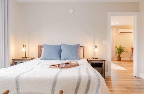 Gorham Apartment | Countryside Oasis Charming 1BR Farmhouse Getaway