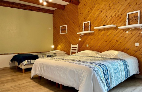 Seneujols Bed & Breakfast | Countryside Retreat Near Puy-en-Velay with Cozy Rooms and Nature Attractions