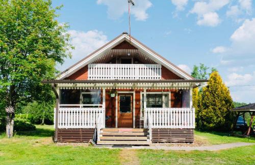 Janakkala House | Countryside riverside cabin for both winter and summer
