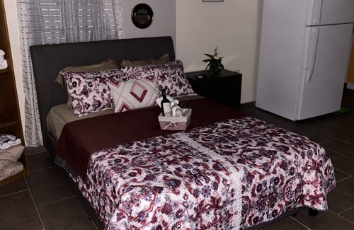 Marin Apartment | Couple Retreat!