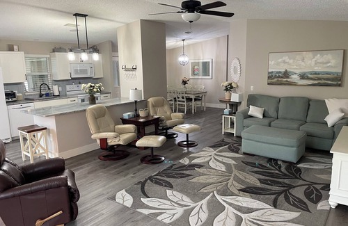 Del Mar House | Couples and Families! Renovated ranch in Del Mar. Golf Cart Included!