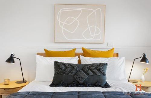 Sunderland Bay House | Couples Retreat with Ocean View