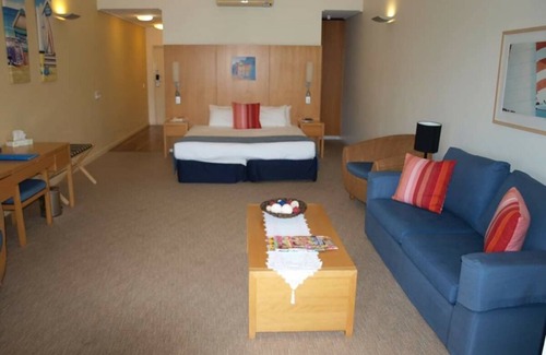 Gold Coast Resort | Couran Cove Resort Overwater Studio Stradbroke Island Gold Coast