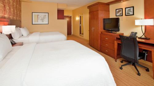 Cranberry Township Hotel | Courtyard by Marriott Pittsburgh North/Cranberry Woods