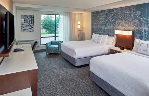 St. Louis Park Hotel | Courtyard by Marriott Minneapolis West