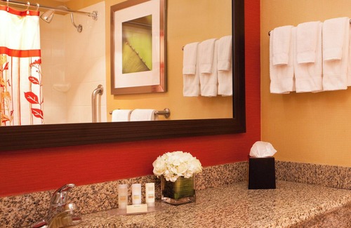 West End Hotel | Courtyard by Marriott Alexandria Pentagon South