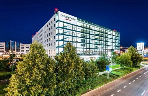 Prague 6 Hotel | Courtyard by Marriott Prague Airport