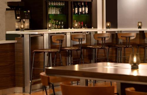 Albion Hotel | Courtyard by Marriott Providence Lincoln