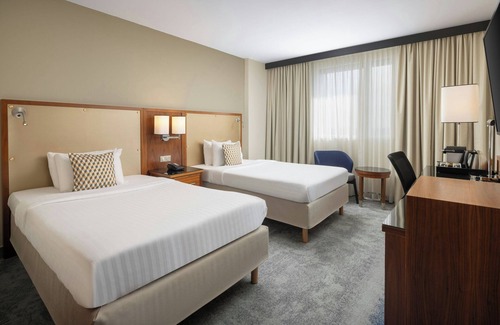 Saint - Martin - du - Touch Hotel | Courtyard by Marriott Toulouse Airport