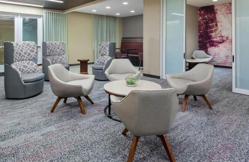 Town and Country Hotel | Courtyard by Marriott St. Louis West County