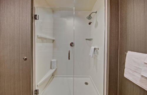 Westbury Hotel | Courtyard by Marriott Westbury Long Island