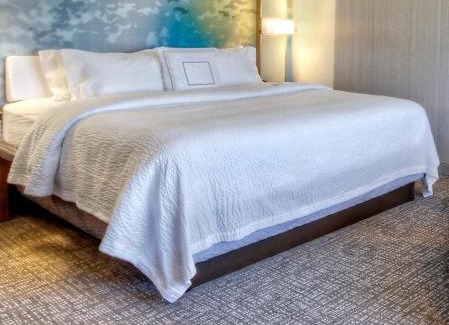 Westbury Hotel | Courtyard by Marriott Westbury Long Island