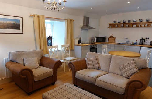 Banchory Cottage | Courtyard Cottage - Drum Castle