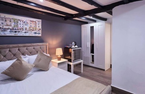 Stotfold Bed & Breakfast | Courtyard Lodge | Room 1 Stay
