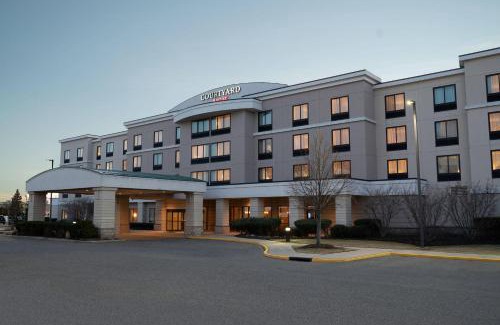 Farmingdale Hotel | Courtyard Republic Airport Long Island/Farmingdale
