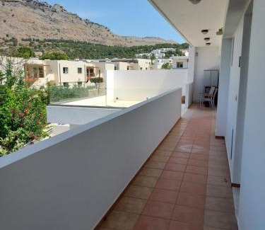 Pefkos Apartment | Courtyard Studios